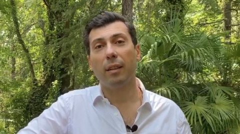 Միքայել Մինասյանը պատասխանում է իրեն ուղղված հարցերին