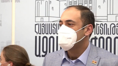 Փաշինյանի ուղերձն էր՝ մենք բոլորս զինվոր ենք. Ուլիխանյանը՝ փոքրիկ Արփիի տեսանյութը տարածելու մասին