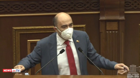 Էս նախագծով դուք ձեր տակ ռումբ եք դնում, աբսուրդ բան ա, վերցրեք, հետ տարեք. Մարուքյանը՝ «Իմ քայլին»