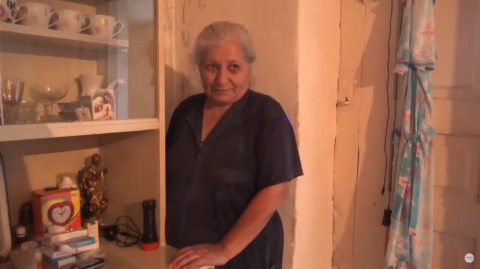 Վազեցի մտա էս անկյունը, մի ժամից ավելի սենց կանգնել եմ. պատմում է կարմիրաղբյուրցի կինը