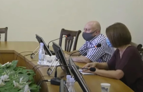 Հարգելի պարոն Հարությունյան, մենք պարտավոր չենք լայվերով լսել ձեզ. չընդունված դիմորդի ծնող