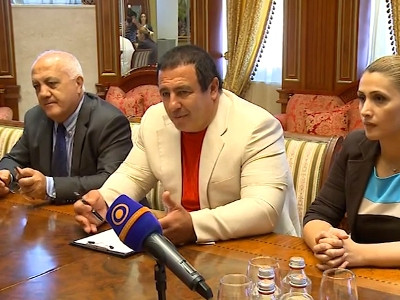Գագիկ Ծառուկյանի հանդիպումը Ստեփան Դեմիրճյանի հետ
