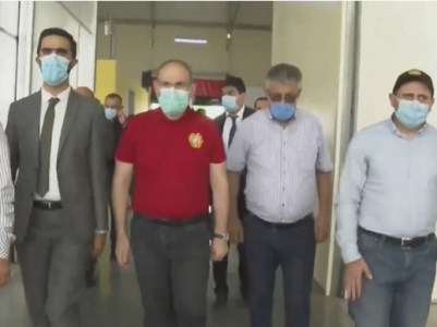 ՈՒՂԻՂ. Փաշինյանը Կամարիսի «Ռոք Բերի» ջերմոցային տնտեսությունում է