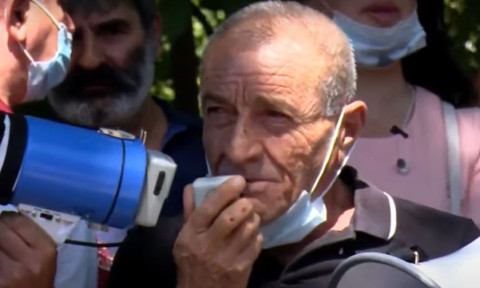Քանդվում է հայկականության հիմքը, որն այլեւս վերականգնել հնարավոր չէ. Սերժ Սրապիոնյան