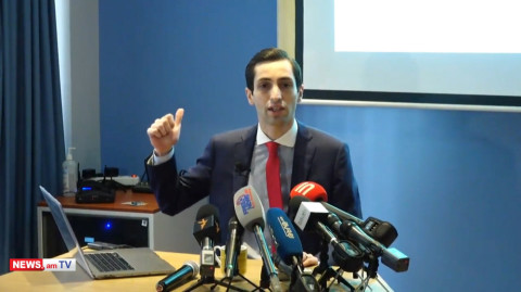 Մարությանը հին «ԳԱԶել»-ները փոխում է նորով, մինչդեռ 2 տարի ավտոբուսներ էր խոստանում. Խաժակյան