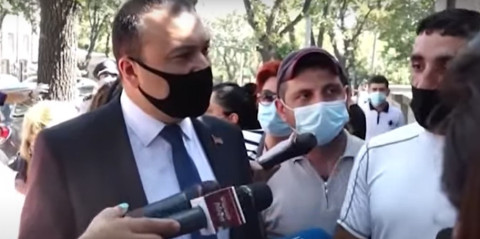 Թող այս 4000 քաղաքացուն ճանապարհեն Ռուսաստան, որ բողոքի ալիք չբարձրանա. ցուցարար