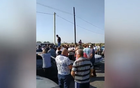 Էսքան ժամանակ ո՞ւմ հարցն են լուծել, որ մերը լուծեն. Մարգարայում ճանապարհ են փակել