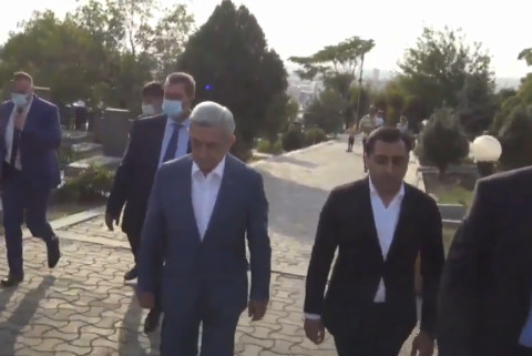 Սերժ Սարգսյանն այցելել է «Եռաբլուր»
