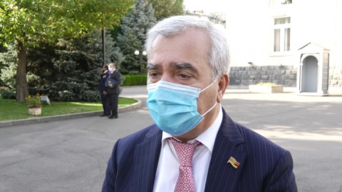 Ալիևը թող շարժվի իր օրակարգով. Անդրանիկ Քոչարյան