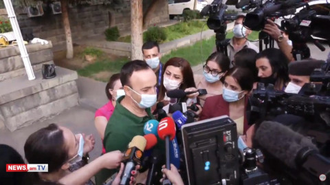 Հռոմի պապի ընտրությունների պես եթե վերեւից բաց ծուխ դուրս գա, ուրեմն ընտրվել է. Հրայր Թովմասյան