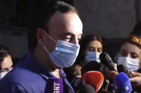 Տպավորություն էր՝ այս ամենն ուղղորդված է եւ պայմանավորված. Հրայր Թովմասյանը նիստի կեսից դուրս է եկել