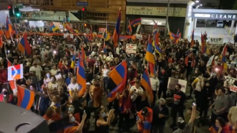 Լոս Անջելեսի հայերի բողոքի ակցիան՝ Ադրբեջանի դեսպանատան դիմաց
