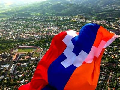 Արցախի անկախության ճանաչման պահանջով երթ Երևանում՝ դեպի դեսպանատներ