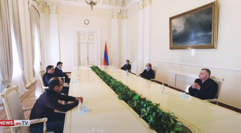 Նախագահ Արմեն Սարգսյանը հանդիպել է ՀՀԿ ներկայացուցիչների հետ