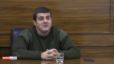 Արայիկ Հարությունյանը հանդիպել է Ազգային ժողովի խմբակցությունների հետ