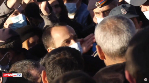 2 տղուցս լուր չունեմ, դուք արհամարհում եք մեզ, եկել եք՝ մեզ խաբեք. ծնողը՝ Նաիրի Սարգսյանին