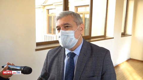 Արցախի նախագահ Արայիկ Հարությունյանն ԱԺ էր եկել. հանդիպել է իմքայլական պատգամավորների հետ