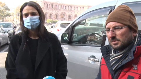 Ես ինքս եկա՝ տեսնելու, թե ինչպես է կոլեգաս. Մանե Գեւորգյանը մոտեցավ Գեղամ Մանուկյանին