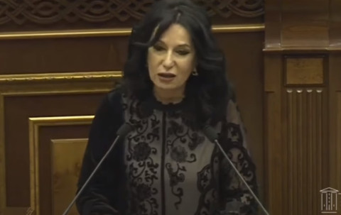 Փաշինյանն Ադրբեջանում դարձել է Ջոնի Բրջոնին. Նաիրա Զոհրաբյան