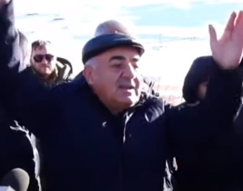 Ավտոմատներով եկել են, մերոնց ասել են դավայ, դուրս եկեք, մեր բանակը չի եղել. Սոթքի բնակիչներ