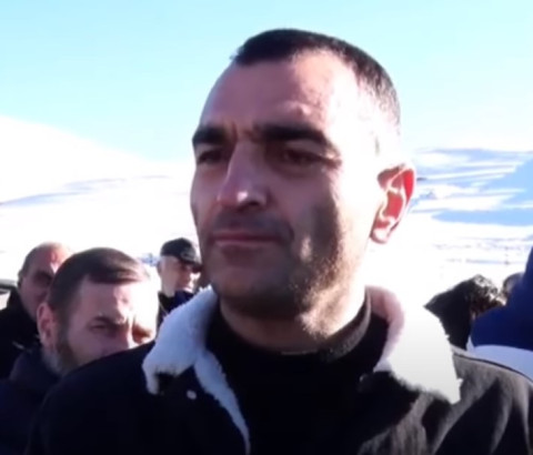 Թուրքերը կամազներով, պիկապներով եկան, իմ պոստում հիմա թուրքն ա նստած. Սոթքի հանքի աշխատակից