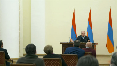 Մեր պետությունում համակարգը չի աշխատում․ Արմեն Սարգսյանը՝ մտավորականների հետ հանդիպմանը