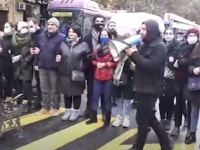 Փաշինյանի հրաժարականը պահանջող քաղաքացիները փակել են Մոլդովական-Թոթովենց խաչմերուկը