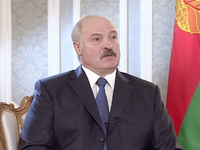 Лукашенко: Белоруссия готова послать миротворцев на Украину