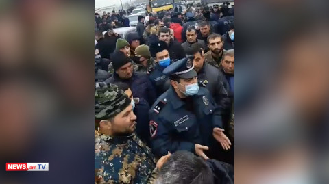 Մեր պոստերի հարցը կարա՞ս լուծես, ՊՆ-ն բանի պետք էլ չի. սյունեցին՝ մարզի փոխոստիկանապետին