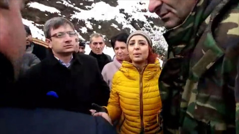 Որ չգայինք, կասեիք՝ մեկը չեկավ. պատգամավորները բանակցում են սյունեցիների հետ, որ թույլ տան անցնել