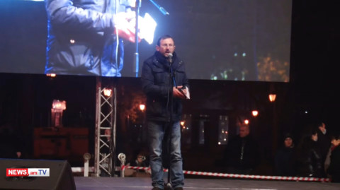«Իմ քայլի» պատգամավորներ, դուք Նիկոլի աթոռի ոտը բռնողներն եք. Գեղամ Մանուկյան