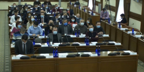 Իմքայլականն առաջարկում է 100 տոկոսով բարձրացնել քաղաքապետի, տեղակալների աշխատավարձերը