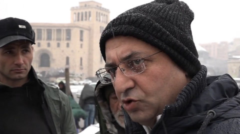 Դրված է հստակ ջրբաժան՝ դու կամ կանգնում ես ազգի փրկության կողքին, կամ դավաճանների. Արծվիկ Մինասյան