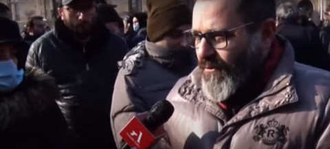 Փաշինյանը վարչապետ դառնալուց անմիջապես հետո վերացրեց Վեհափառի անվտանգության ծառայությունը. Մալյան