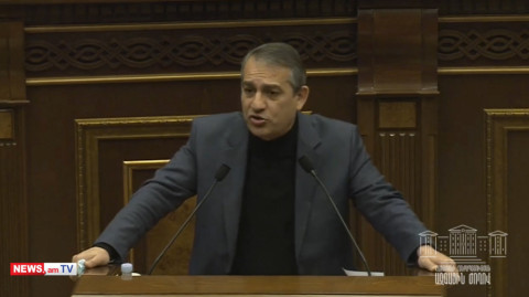 Տիկին, ես կպարզաբանեմ ու կփոշմանեք ձեր հարցի համար. Արմեն Խաչատրյանը՝ ԲՀԿ–ականին