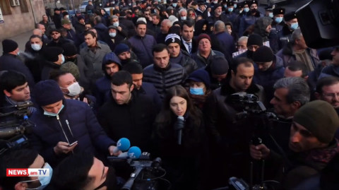 Փաշինյանն ինչքան էլ ձեզ լափ շպրտի, ձեր արժանապատվությունը չի ավելանալու. քաղաքացին՝ Հայկ Սարգսյանին