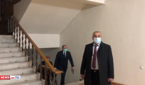 Փաշինյանը հեռացավ ԱԺ-ից