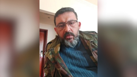 «Դուք եք ծնողին հասցրել էդ վիճակին». ՊՆ-ի դարպասներին մեքենայով հարվածած ծնողը ձերբակալվել է