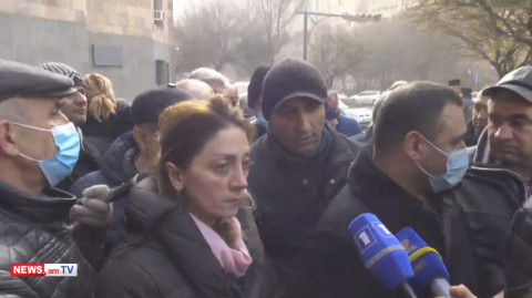 Բավական չի՞ մեր երեխաների կյանքի հետ խաղ անեք. զինվորների ծնողների ակցիան Կառավարության դիմաց
