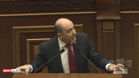 Կազմակերպեք ընտրություններ, ո՞վ է ձեր ձեռքը բռնել, ցրեք խորհրդարանը. Մարուքյանը՝ իշխանությանը