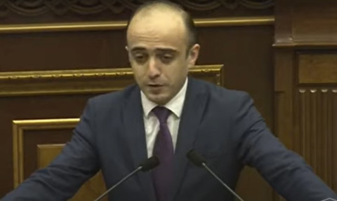 Հպարտությունը դարձրինք մեր կարգախոսն ու կորցրինք Հադրութը, Շուշին. Տարոն Սիմոնյան