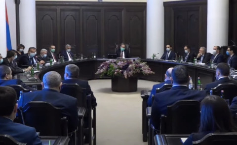 Ավելի մանրամասն կպատմե՞ք ձեր աշխատանքային կարիերայի մասին. էկոնոմիկայի նախարարը՝ Շիրակի մարզպետին