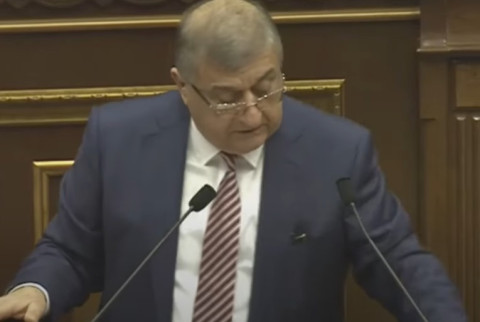 Հարեւանությամբ այնպիսի դղյակներ կան, որ մեր տունը գոմի է նման. Ջհանգիրյան