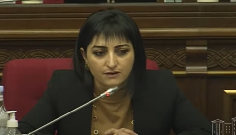 «Սորոսի» հիմնադրամում եք աշխատել, որը գործել է ընդդեմ ՀՀ-ի. պատգամավորը՝ Դավիթ Խաչատուրյանին