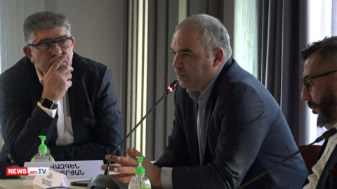 Անձնական ողբերգություն ապրող մարդն ուղիղ եթերում լայն չէր ժպտա. Դեմոյանը՝ Փաշինյանի մասին