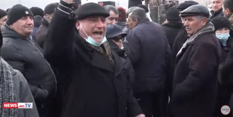 Հաչալով եկավ, իմացանք՝ կարգին շուն ա, շակալ դուրս եկավ․ քաղաքացին՝ Փաշինյանի մասին
