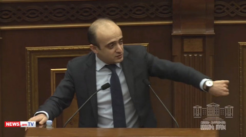 Այ ընկերներ, ես էլ հո հայերեն եմ խոսում. Տարոն Սիմոնյանը՝ իմքայլականներին