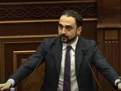 Ավինյանը Փաշինյանին «փրկեց» անհարմար հարցերին պատասխանելուց