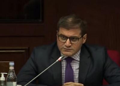 «Ահաբեկչական անցյալով կուսակցության ներկայացուցիչը պատգամավորների զրահաբաճկոններն էր ստուգում». Արման Բաբաջանյան