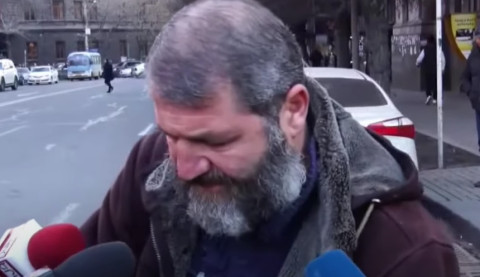 «Իրենց տղերքը կարան մենակ կազինոներում կայֆավատ լինեն, մեր նմանների երեխեքն են, որ զոհվում են». ծնող